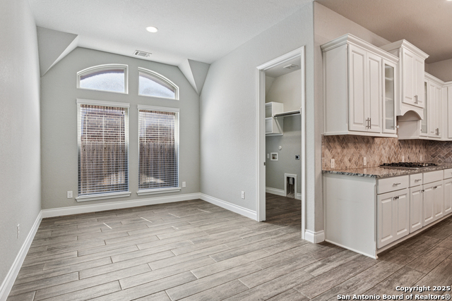 Image 5 of 79 For 14231 Shetland Way