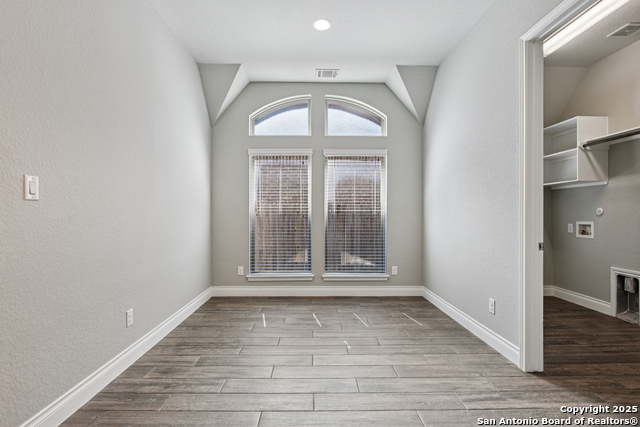 Image 7 of 79 For 14231 Shetland Way