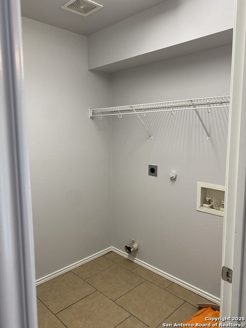 Image 12 of 28 For 9003 Quaker