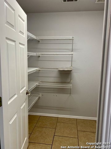 Image 18 of 28 For 9003 Quaker