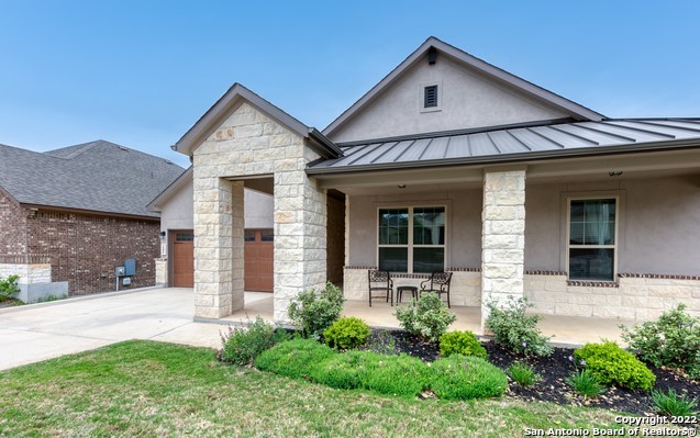 Listing photo id 0 for 245 Sigel Ave