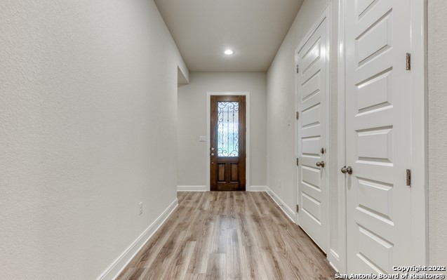 Listing photo id 2 for 245 Sigel Ave