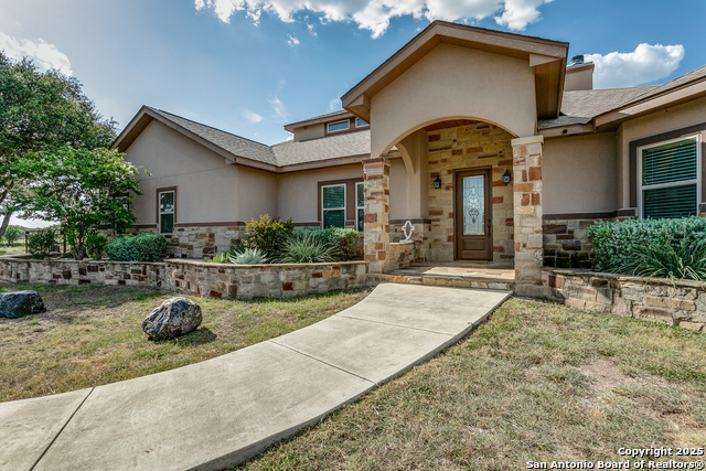 Details for 1118 Springfield Dr, Spring Branch, TX 78070
