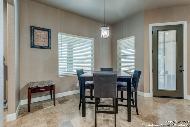 Image 10 of 37 For 1118 Springfield Dr