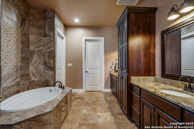Image 17 of 37 For 1118 Springfield Dr
