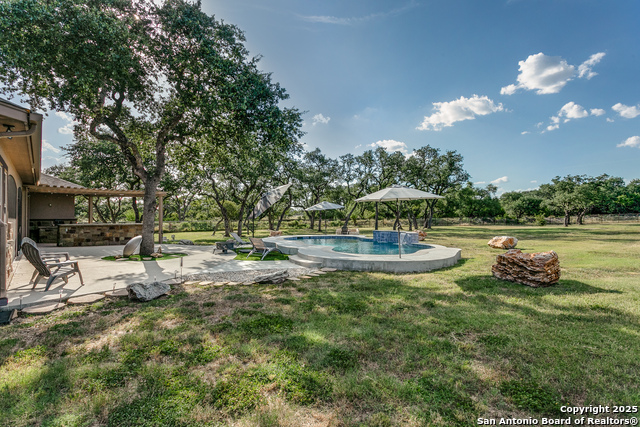 Image 33 of 37 For 1118 Springfield Dr