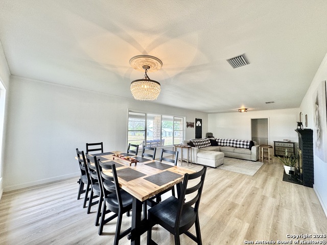 Listing photo id 4 for 82 Bowman Ln