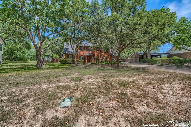 Image 3 of 41 For 3035 Laura Lee Way