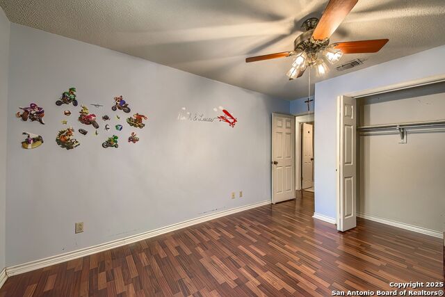 Image 32 of 41 For 3035 Laura Lee Way