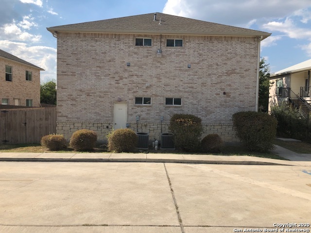 Image 2 of 27 For 4919 Ali Ave  3