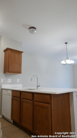Image 6 of 27 For 4919 Ali Ave  3