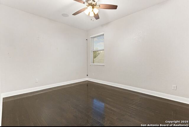 Listing photo id 16 for 14018 Pikesdale