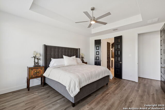 Listing photo id 15 for 405 Corwin Springs