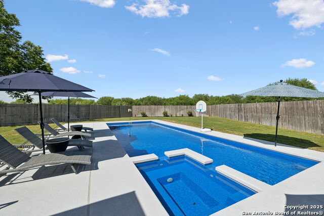 Listing photo id 28 for 405 Corwin Springs