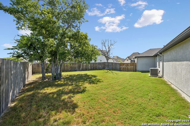 Listing photo id 34 for 405 Corwin Springs
