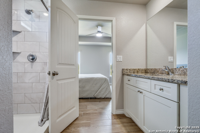 Image 13 of 23 For 1126 Southline