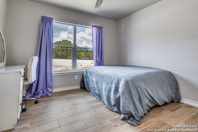 Image 17 of 23 For 1126 Southline