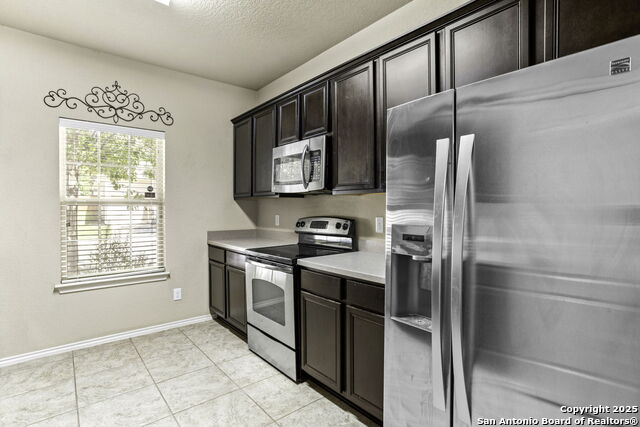 Listing photo id 5 for 5422 Sunlit Brook