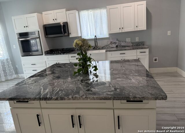 Image 7 of 26 For 1140 Southline