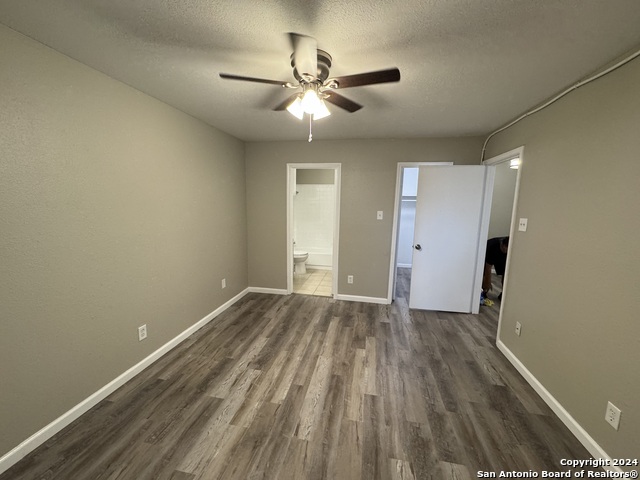 Listing photo id 2 for 4803 Hamilton Wolfe Rd  609