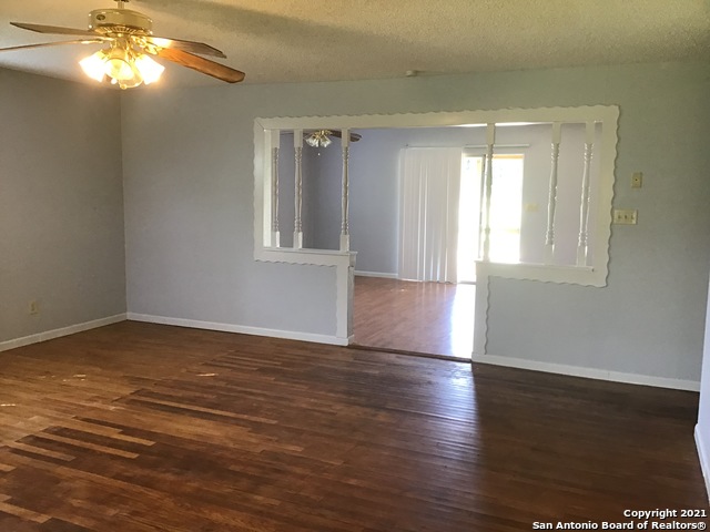 Image 7 of 23 For 2805 River Bluff Cir