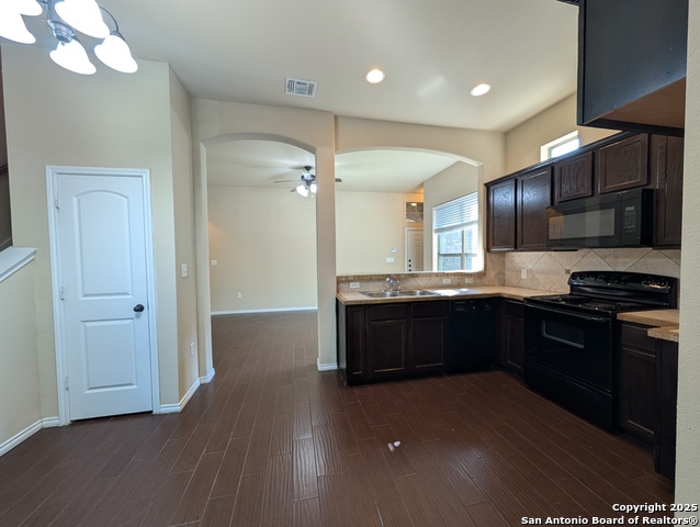 Image 10 of 30 For 957 Brown Rock Dr