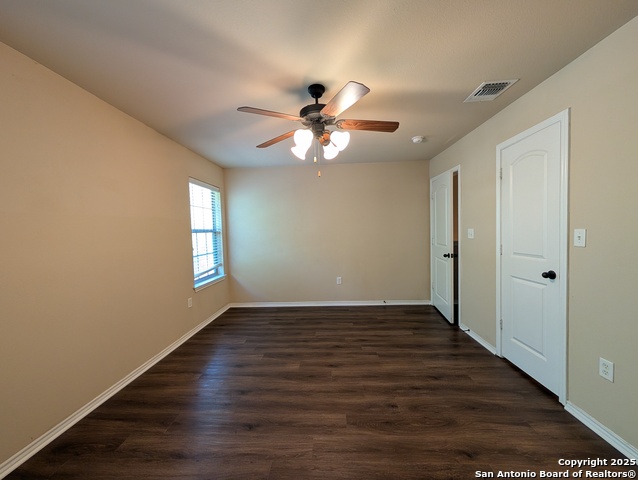 Image 17 of 30 For 957 Brown Rock Dr