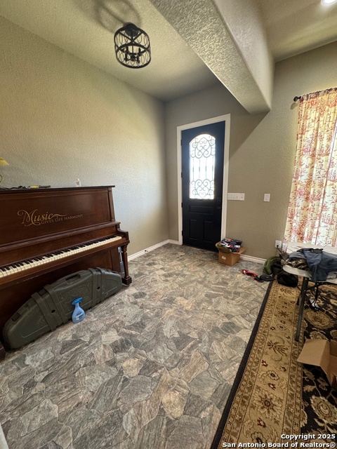 Image 3 of 12 For 7411 Maverick Heights