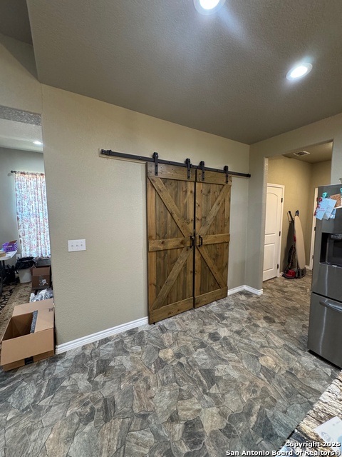 Image 4 of 12 For 7411 Maverick Heights