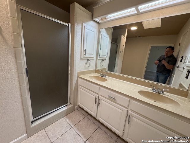 Image 17 of 25 For 7055 Old Spring Branch Rd