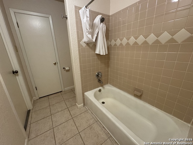 Image 20 of 25 For 7055 Old Spring Branch Rd