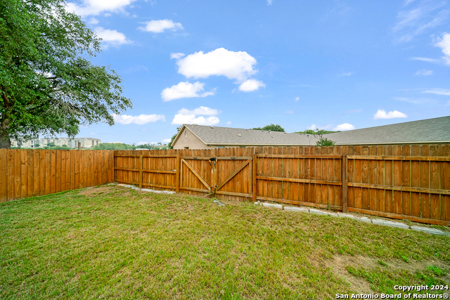 Listing photo id 17 for 10314 Mustang Ridge