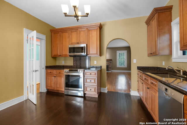 Listing photo id 13 for 126 Princess