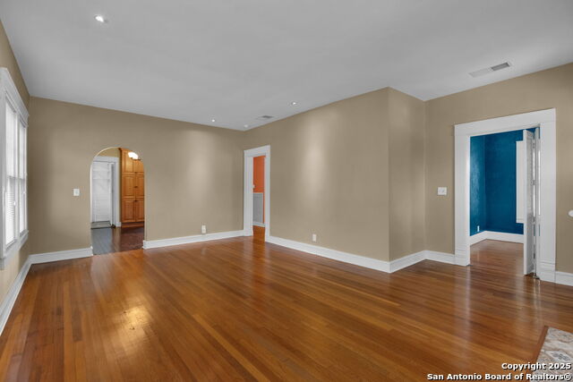 Listing photo id 19 for 126 Princess