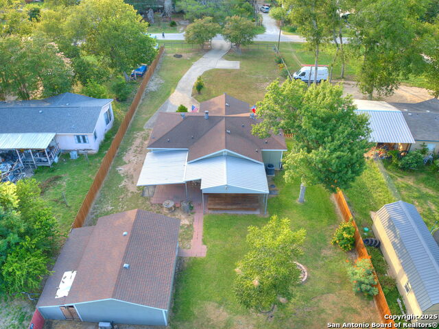 Image 5 of 27 For 435 Woodcreek Cir
