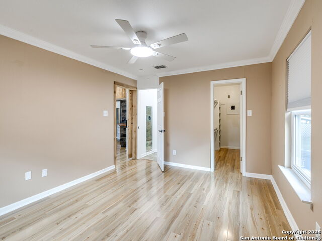Image 8 of 27 For 435 Woodcreek Cir