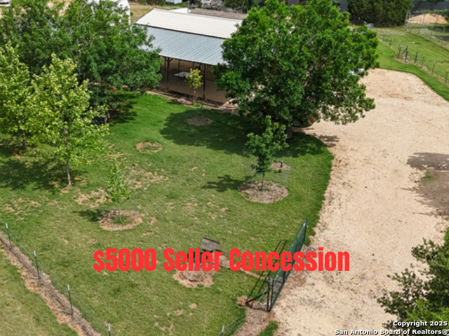 Details for 127 Mountain View, Bandera, TX 78003