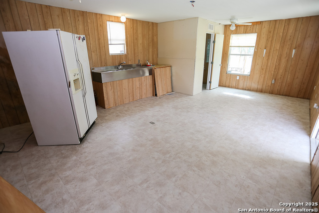 Image 18 of 26 For 127 Mountain View