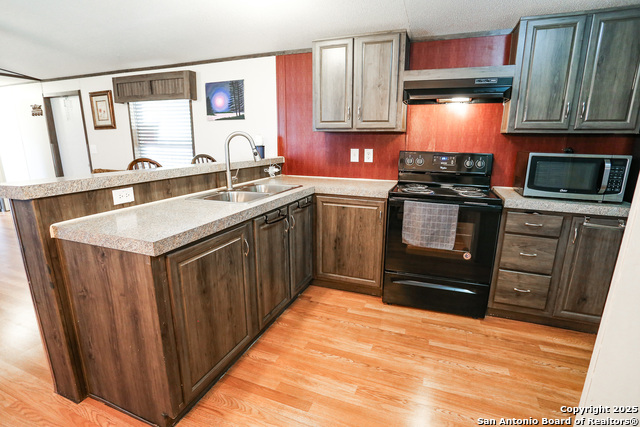 Image 6 of 26 For 127 Mountain View