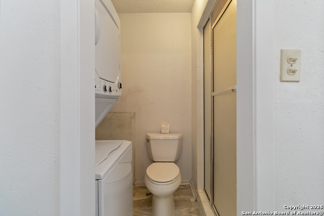 Image 15 of 25 For 2676 Woodcrest