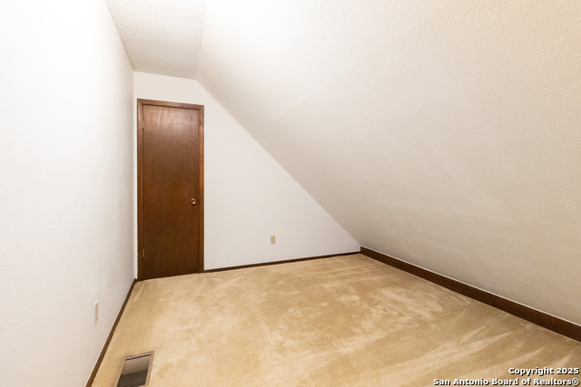 Image 21 of 25 For 2676 Woodcrest
