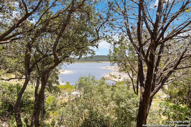 Image 23 of 25 For 2676 Woodcrest