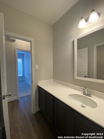 Image 18 of 24 For 22106 Akin Path