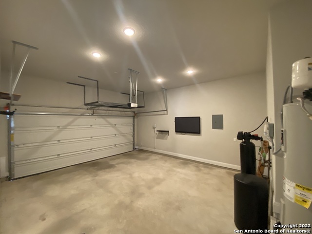 Image 24 of 24 For 22106 Akin Path