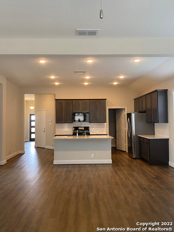 Image 6 of 24 For 22106 Akin Path