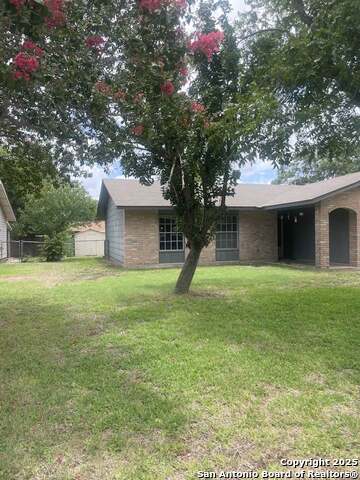 Image 2 of 11 For 5638 Green Manor St