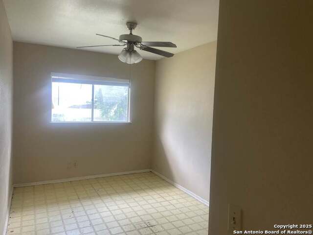 Image 7 of 11 For 5638 Green Manor St