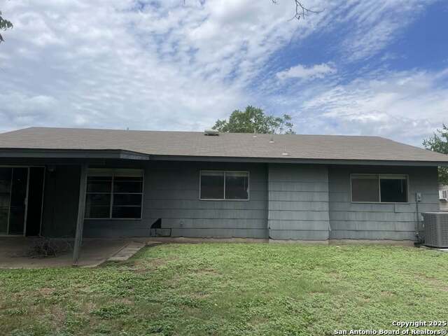 Image 9 of 11 For 5638 Green Manor St