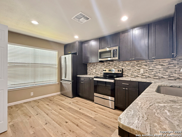 Image 15 of 23 For 7714 Bay Berry