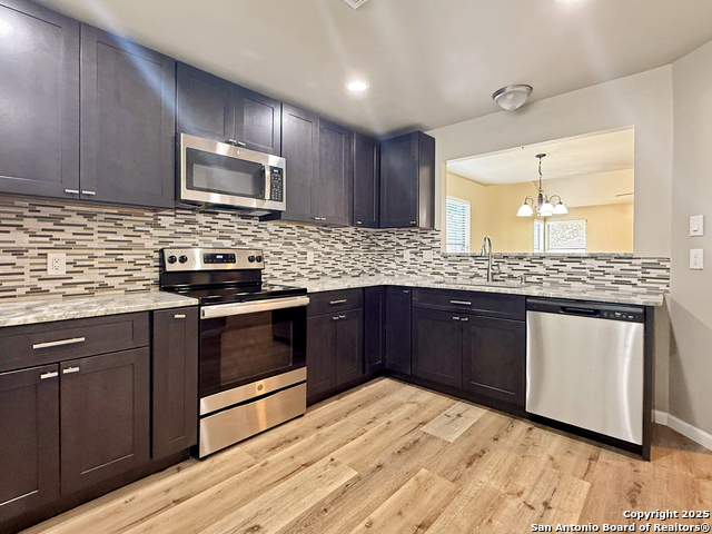Image 16 of 23 For 7714 Bay Berry